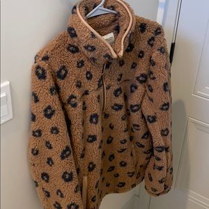 Abercrombie leopard Sherpa half zip